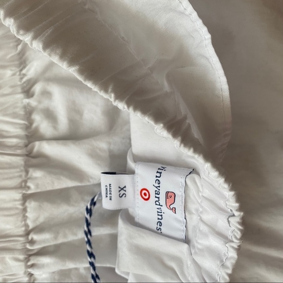 NWT Vineyards Vines White off shoulder top - Picture 3 of 3